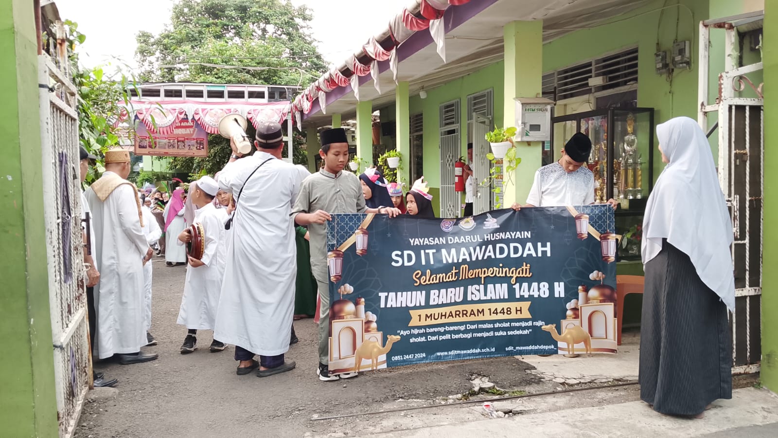 Semarak Tahun Baru Islam 1448 H: SDIT Mawaddah Gelar Pawai dan Berbagi Kebahagiaan