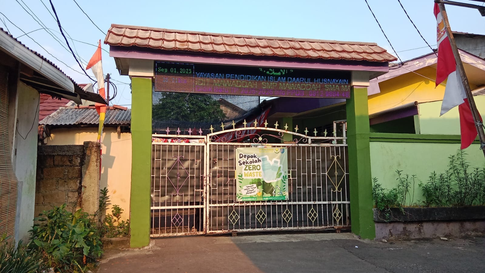 Gedung Terpisah